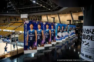 会場の一体感を演出！アースフレンズ東京Z様の選手Xバナースタンド製作事例