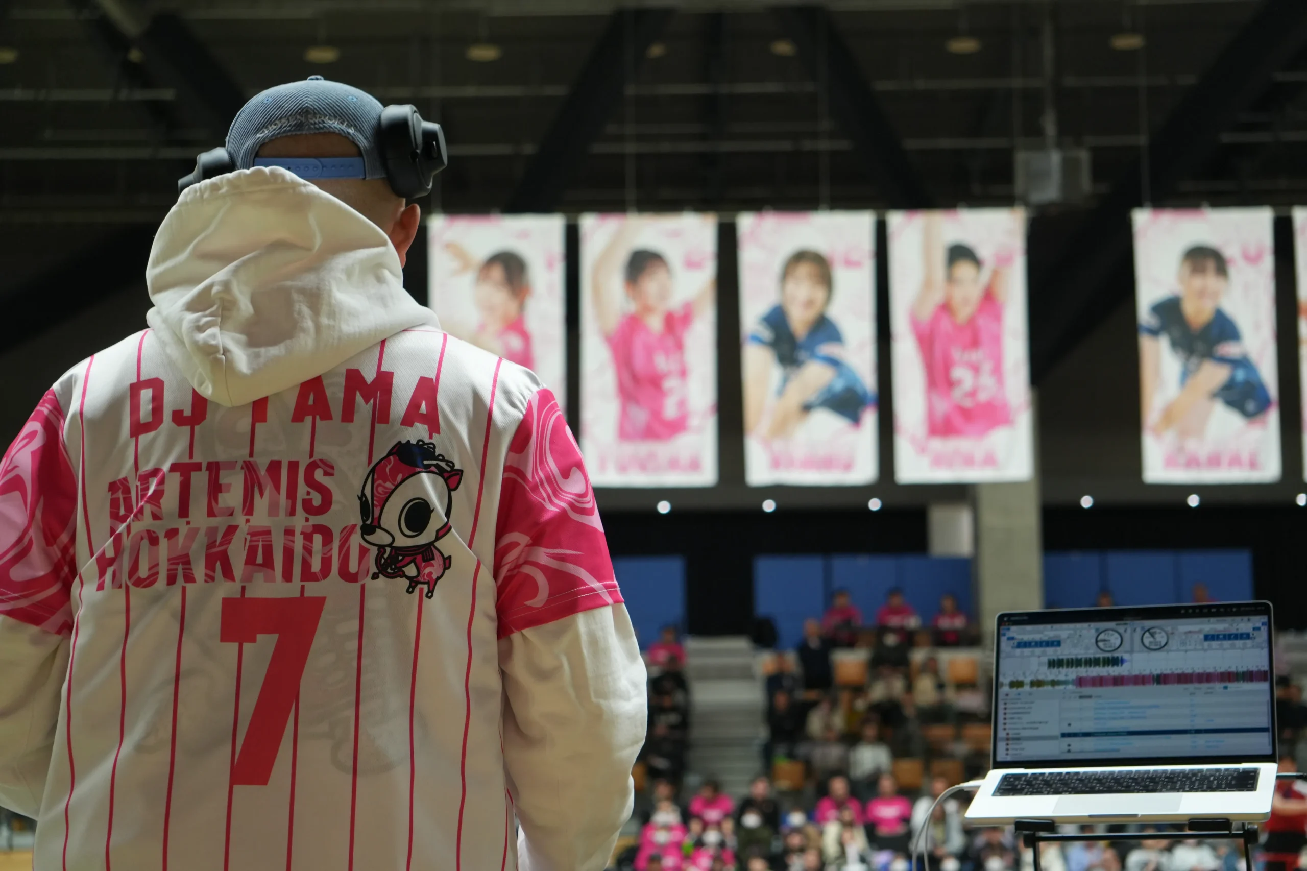 アルテミス北海道　ベースボールシャツ スタッフ用服　スタッフシャツ